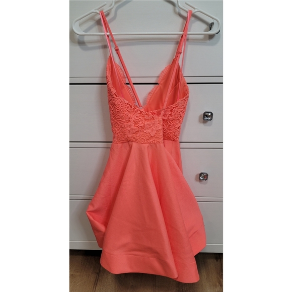 Luxxel women's coral dress size small - Picture 2 of 9